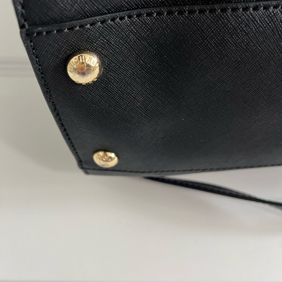 Michael Kors Women's Hamilton Saffiano Leather Medium Satchel - Picture 8 of 15